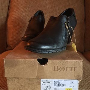 **SOLD** Born black shoes